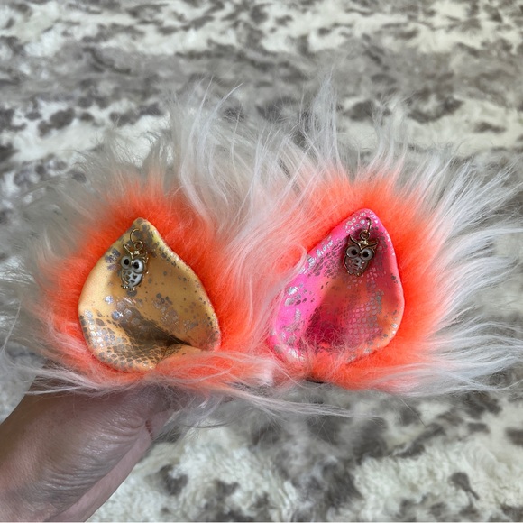 How Many Licks (Pierced) Kritter Klips - Picture 2 of 3